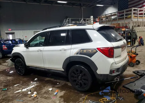 2022 Honda Passport Elite z USA, uszkodzony, nr VIN 5FNYF8H07NB003488